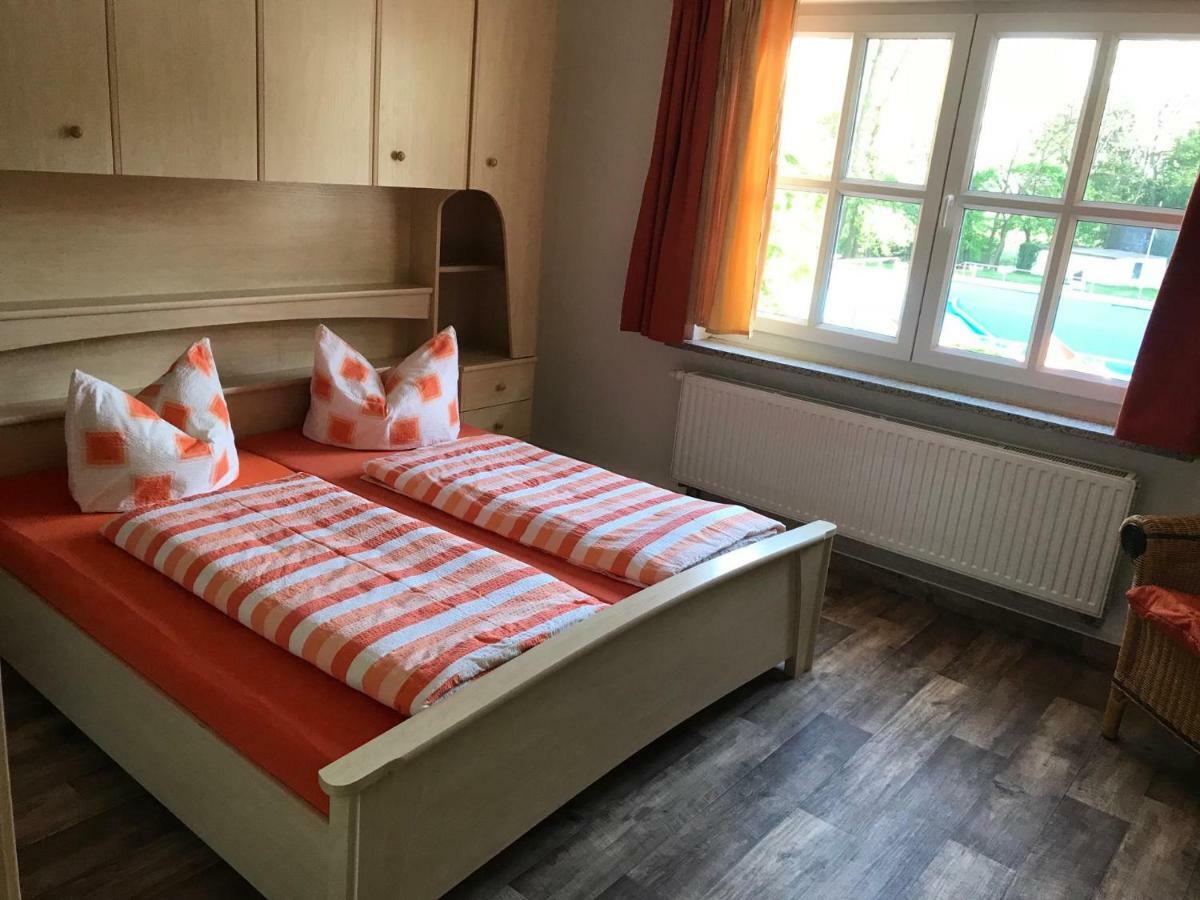 Pension Am Waldbad Seehausen  Eksteriør billede